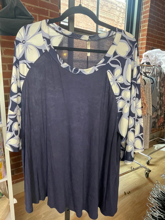 Navy Floral Sleeved Top